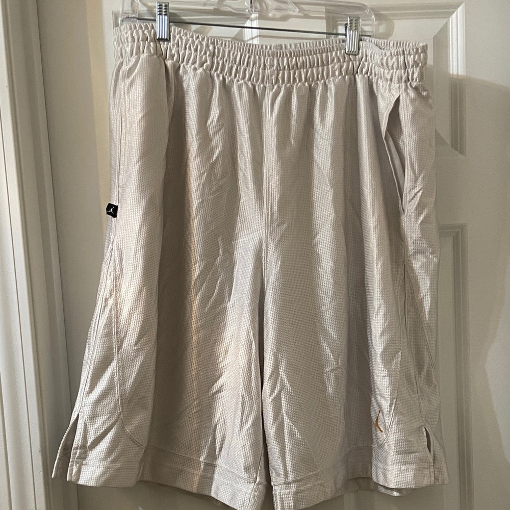 🧡 men’s Jordan shorts